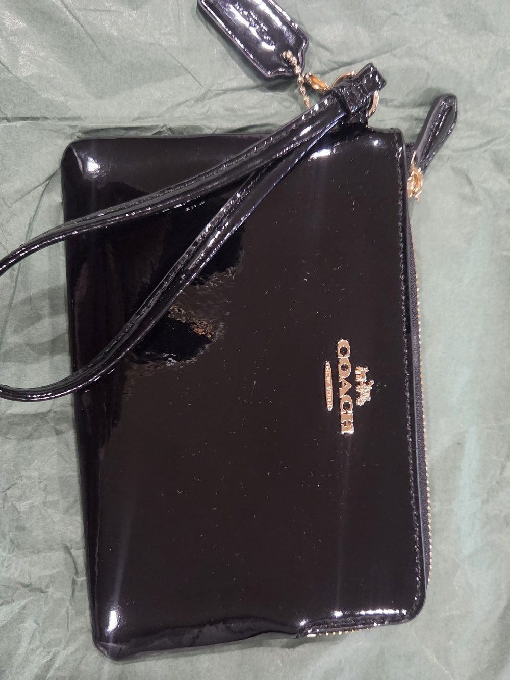 Coach Black Patent Leather Wristlet with Gold Logo - Picture 9 of 9